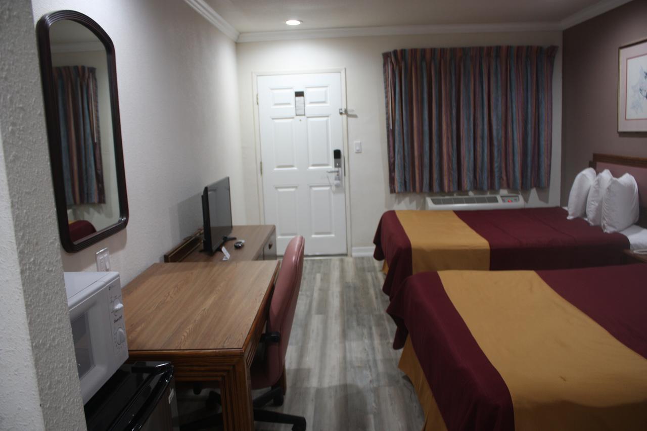 Queen Room with Two Queen Beds - Non-Smoking/Not Pet Friendly