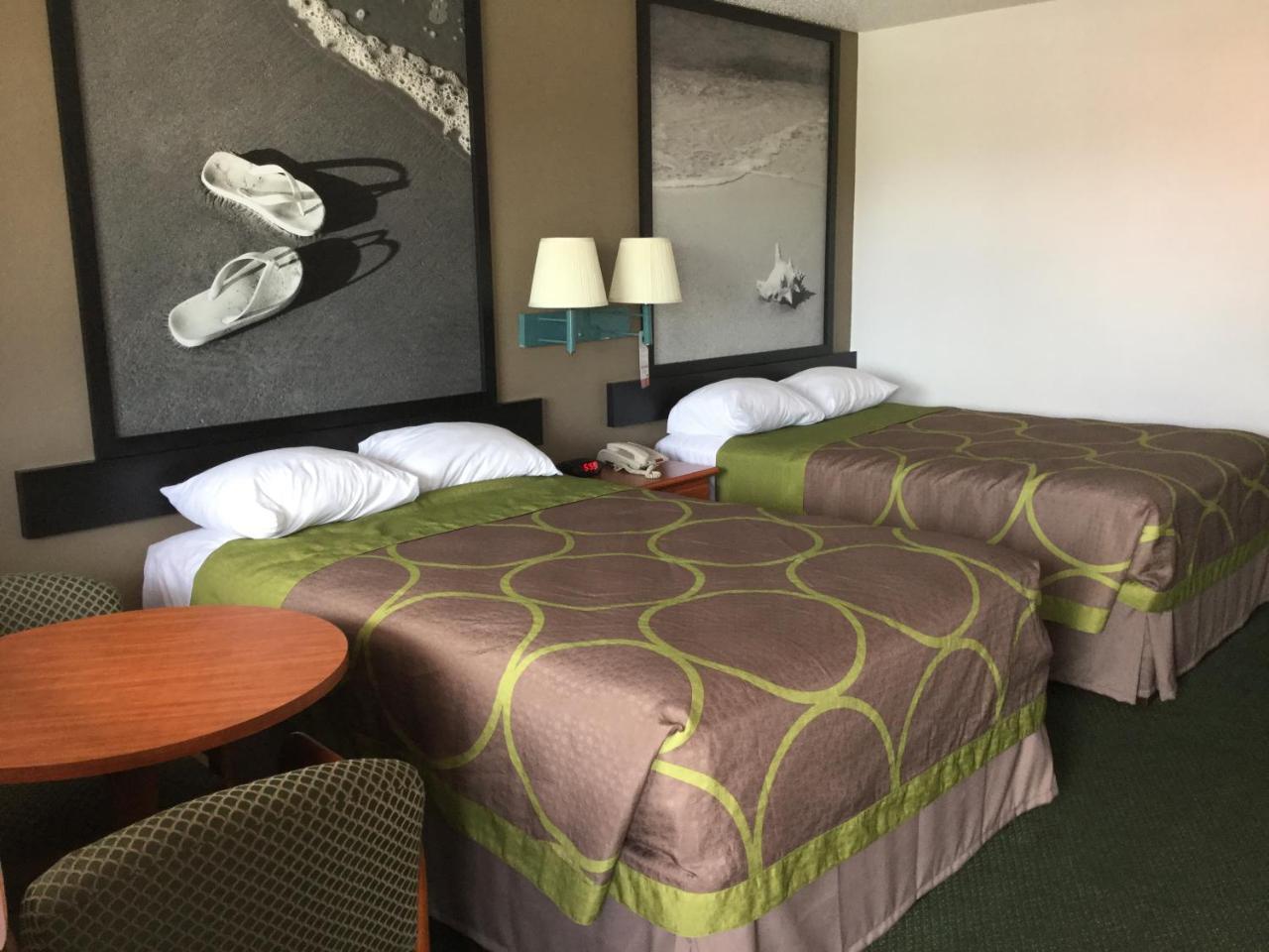 Double Room with Two Double Beds - Non-Smoking