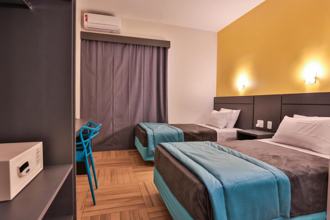 Quarto Standard com 2 Camas de Solteiro