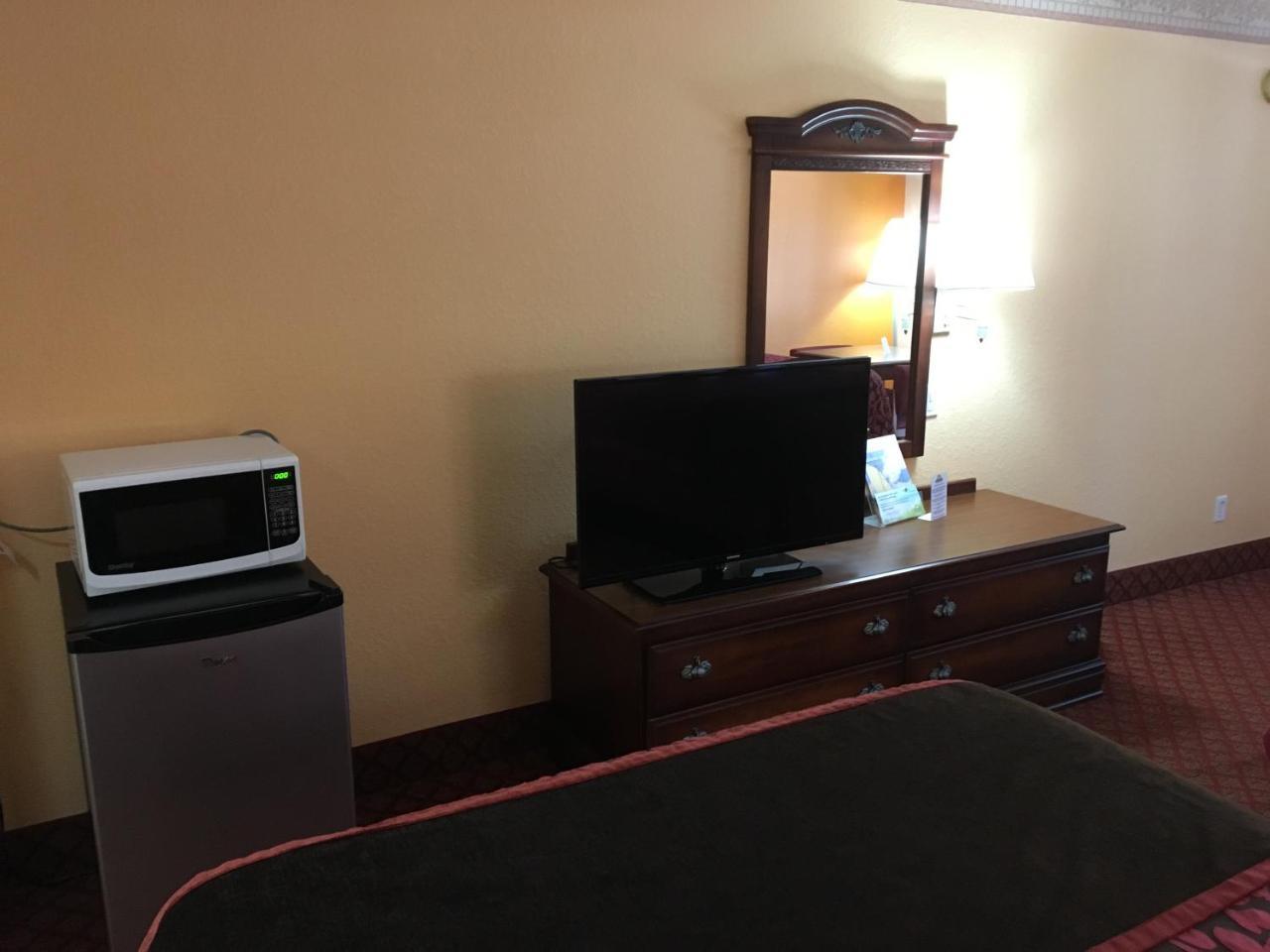 Double Room Two Double Beds Smoking