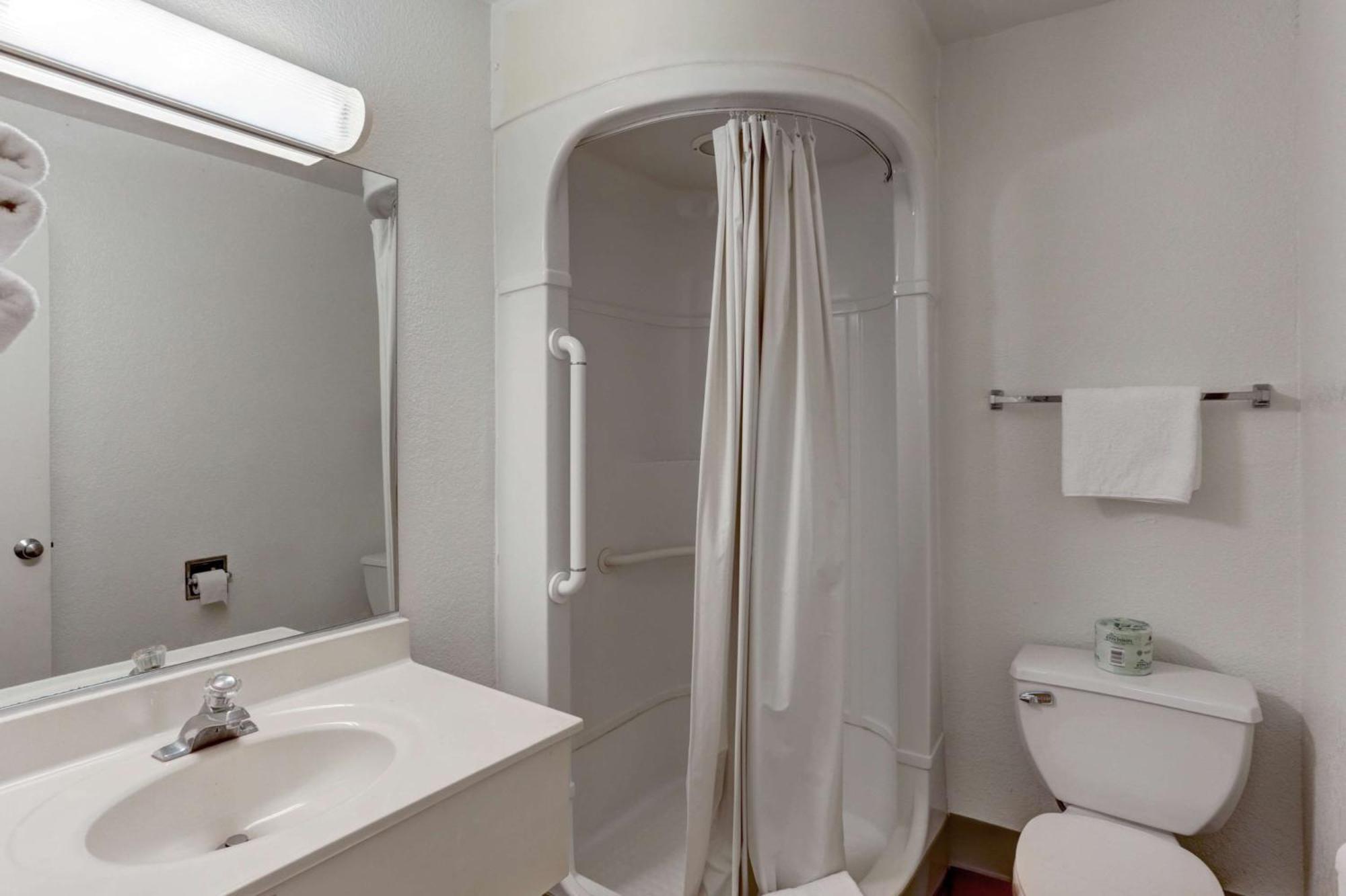 Quadruple Room - Non-Smoking