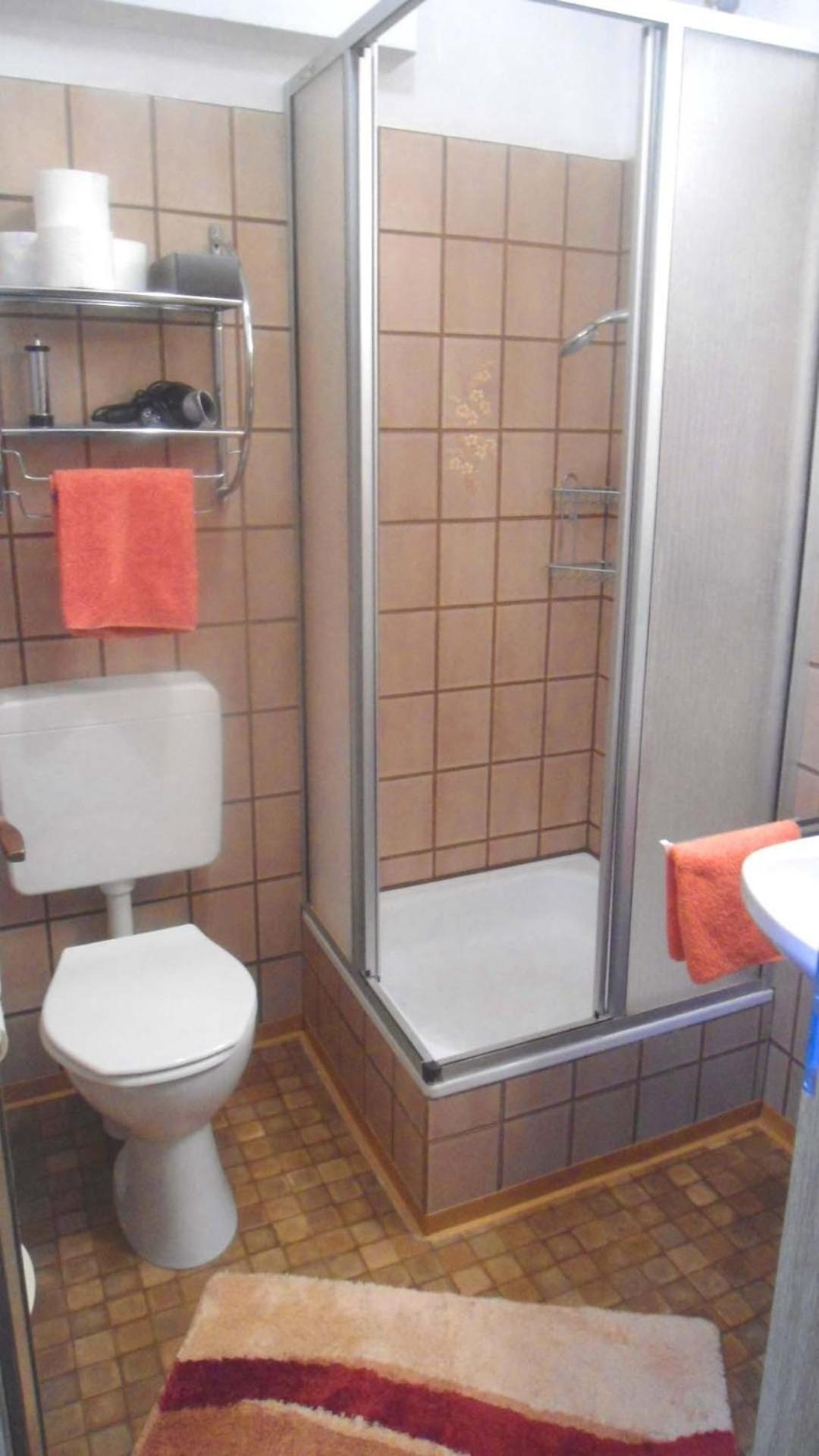 Triple Room Bathroom