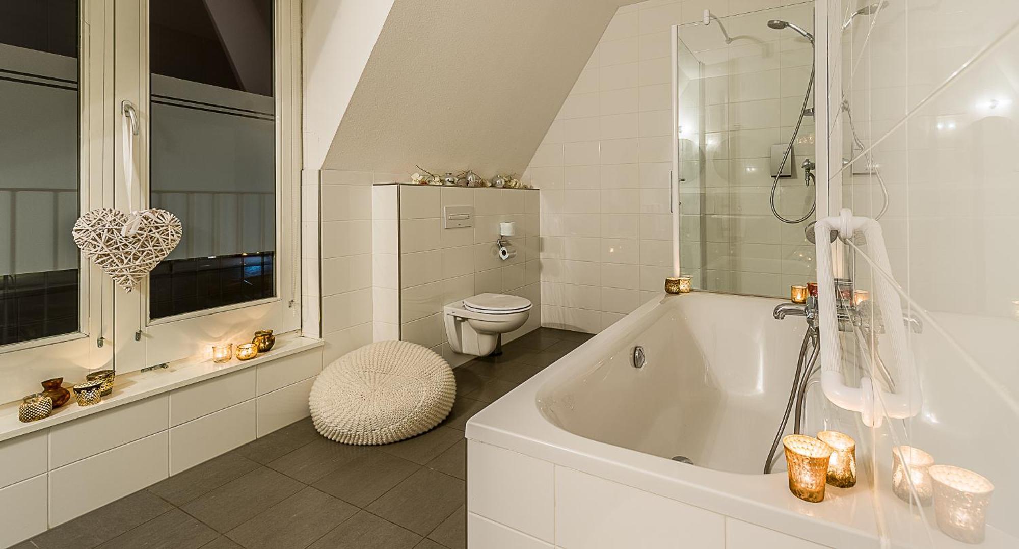 Large Suite