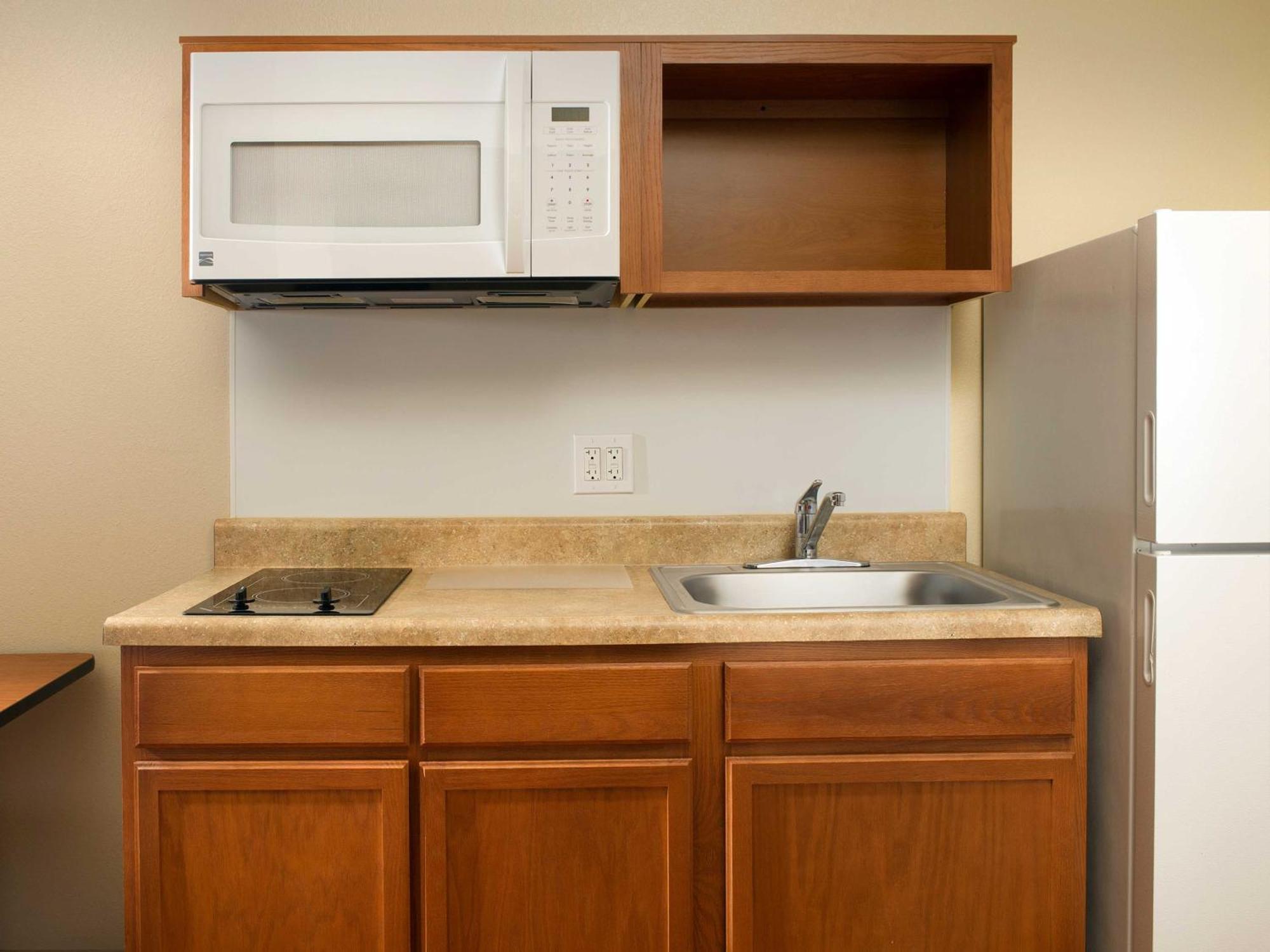 Standard Double Room with Roll-In Shower - Disability Access/Non-Smoking