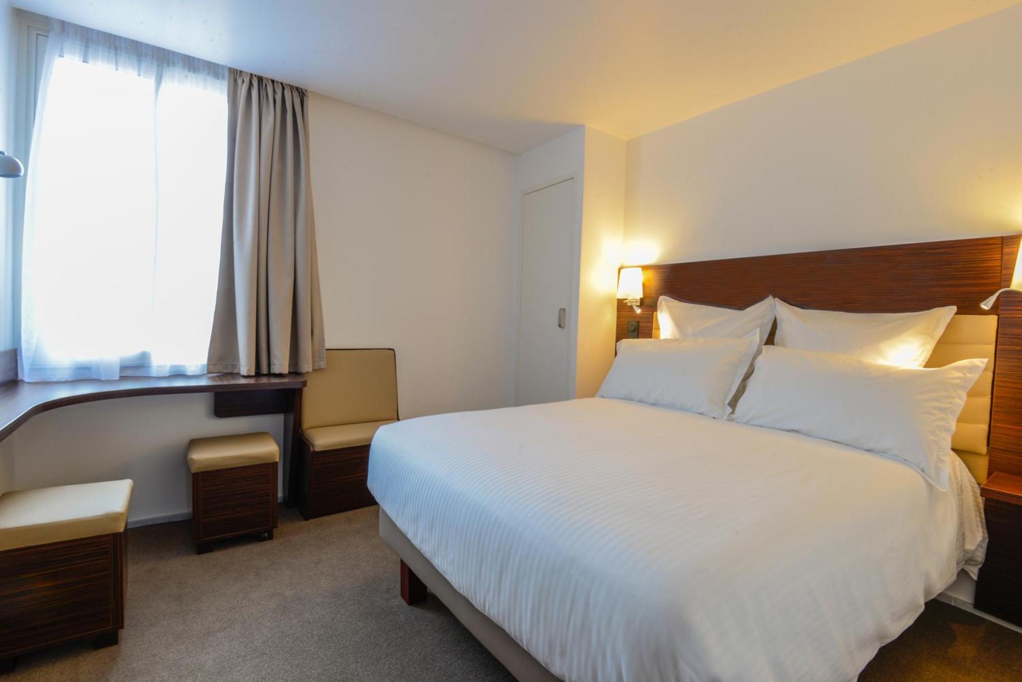 Double Room,705493408:JPEG