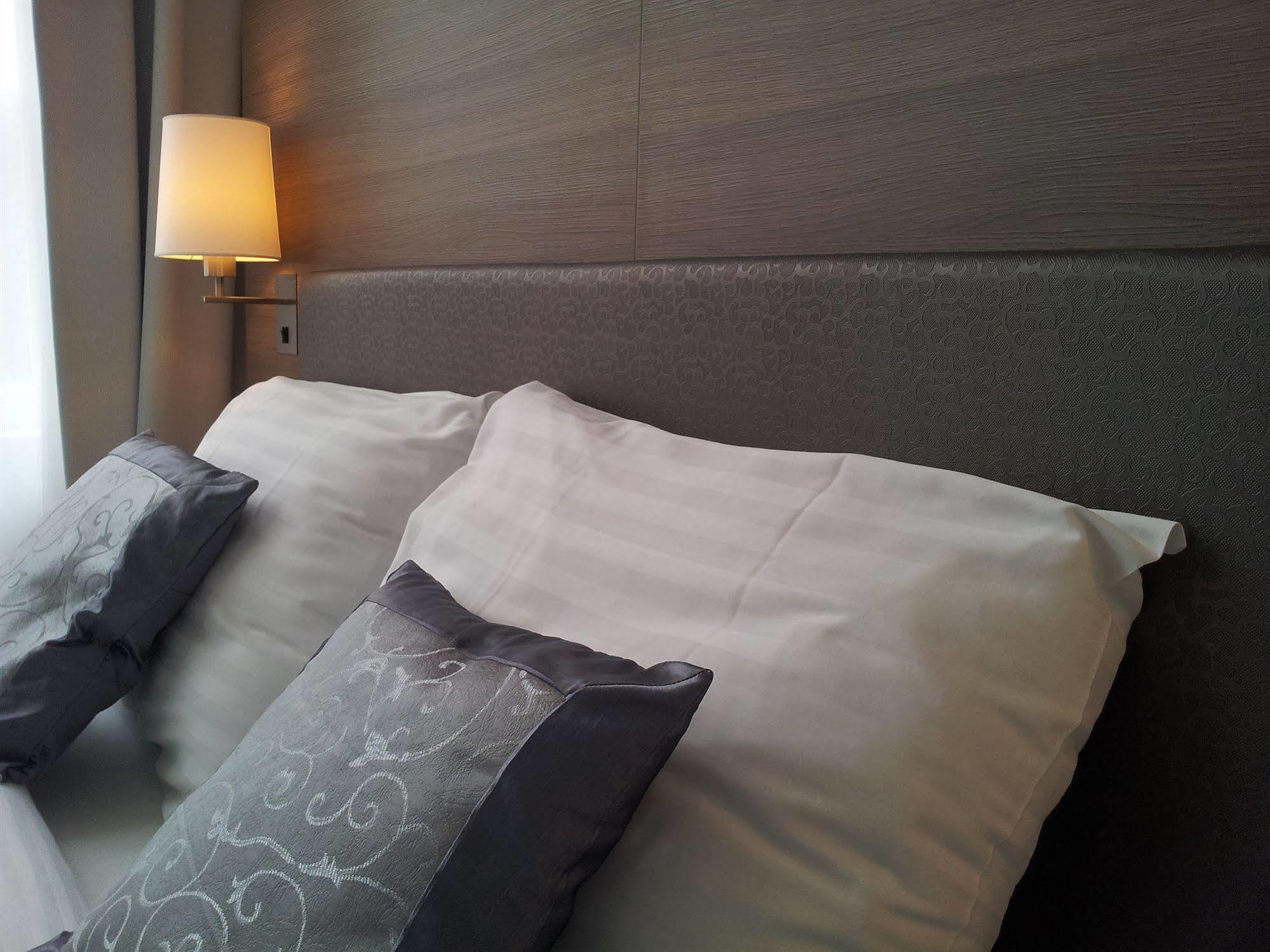 Small Double or Twin Room