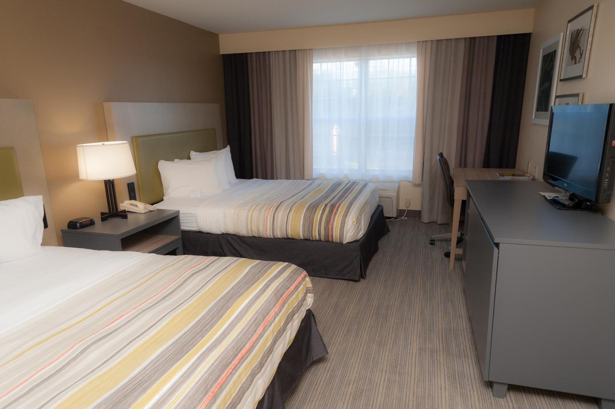 Queen Room Two Queen Beds