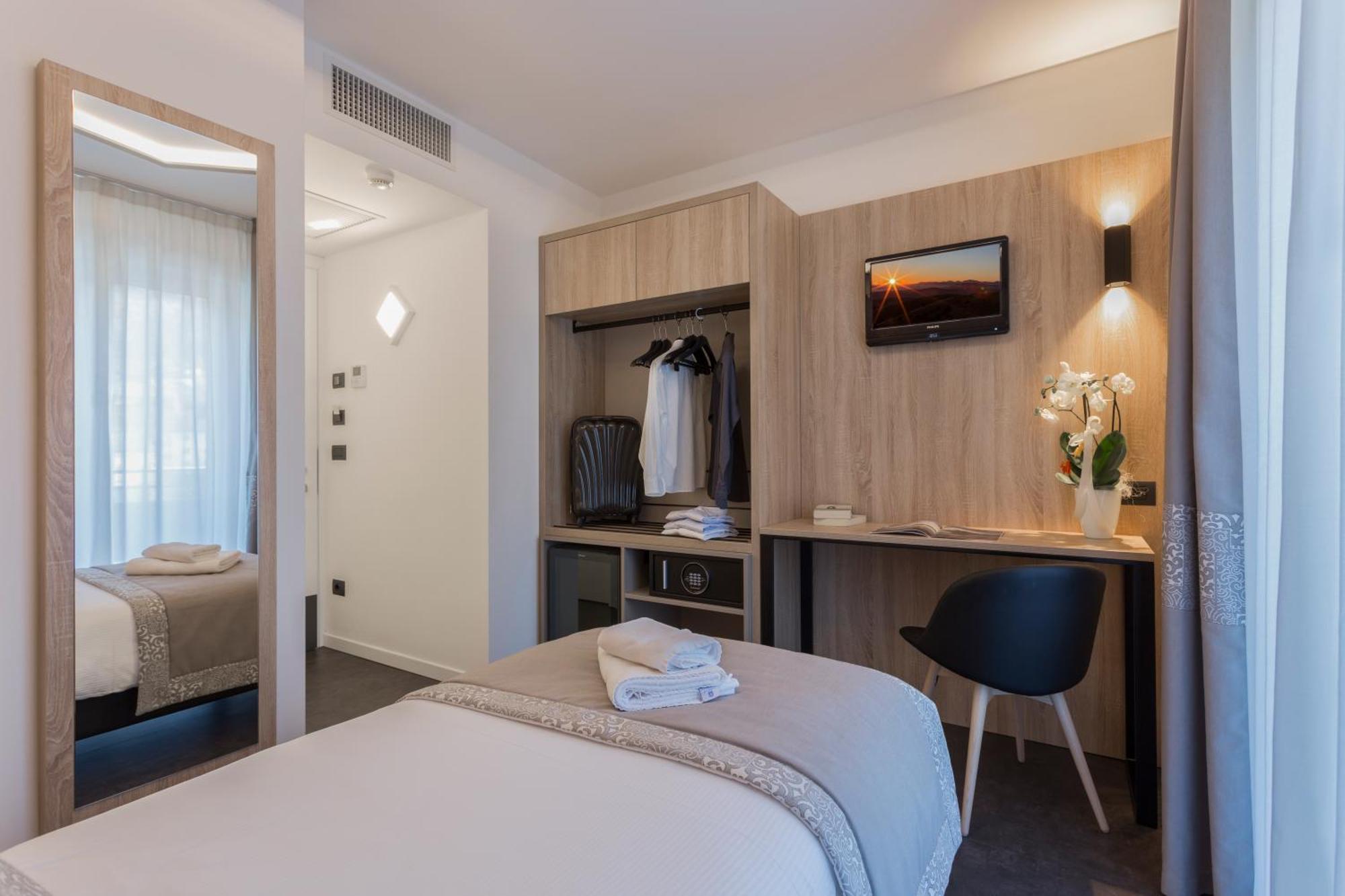 Single Room