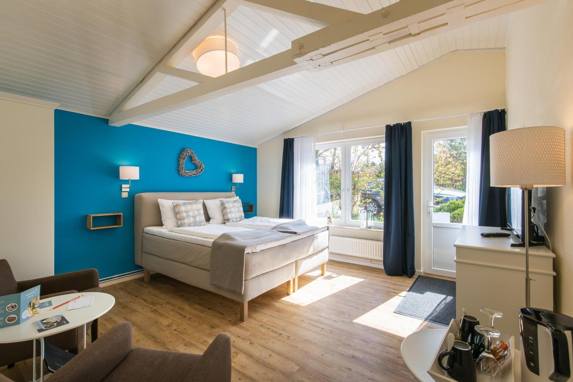 Large Double Room