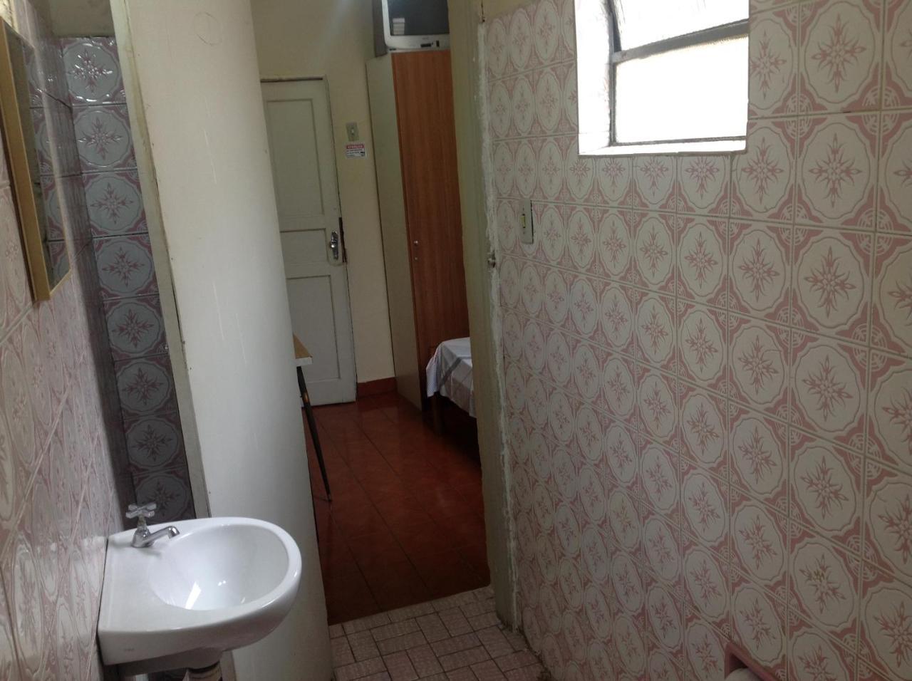 Apartamento com Chuveiro