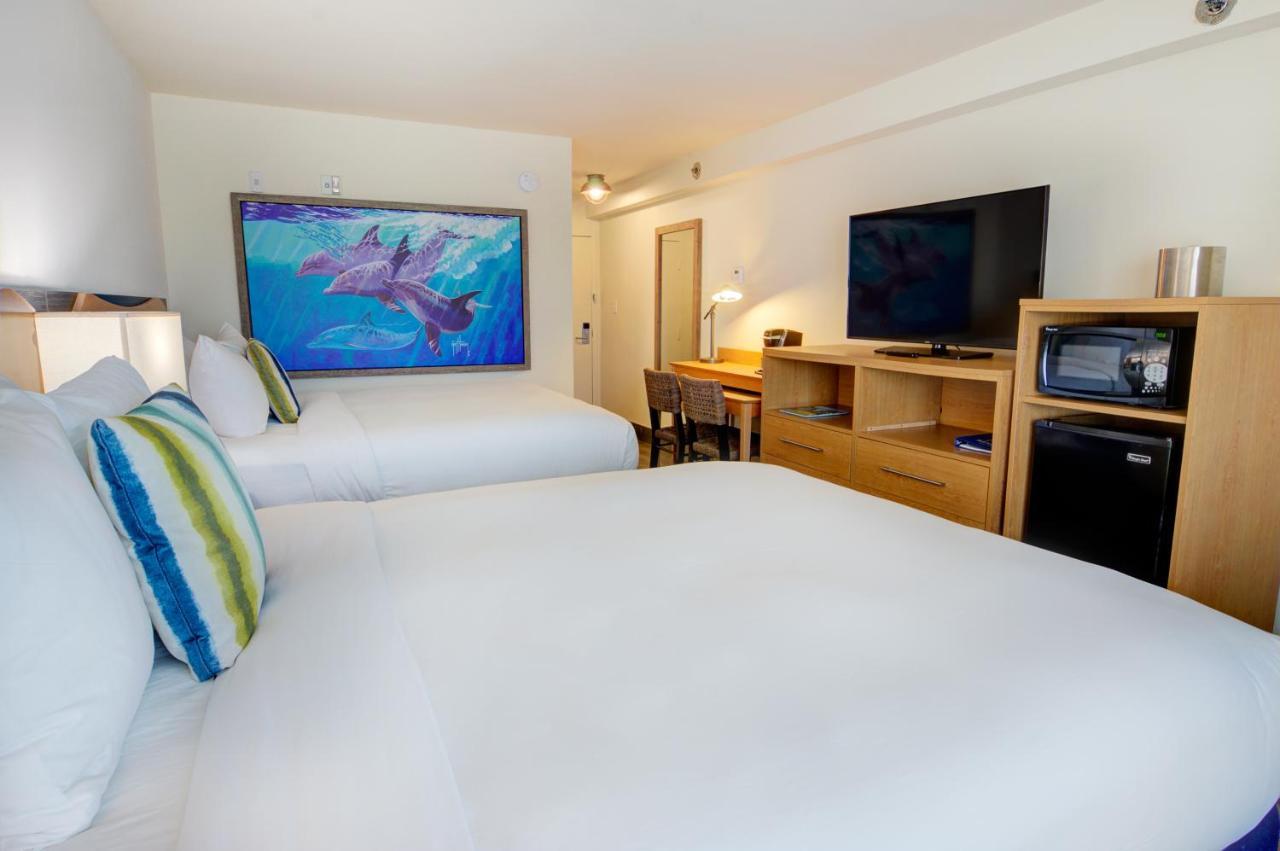Standard Queen Room Two Queen Beds