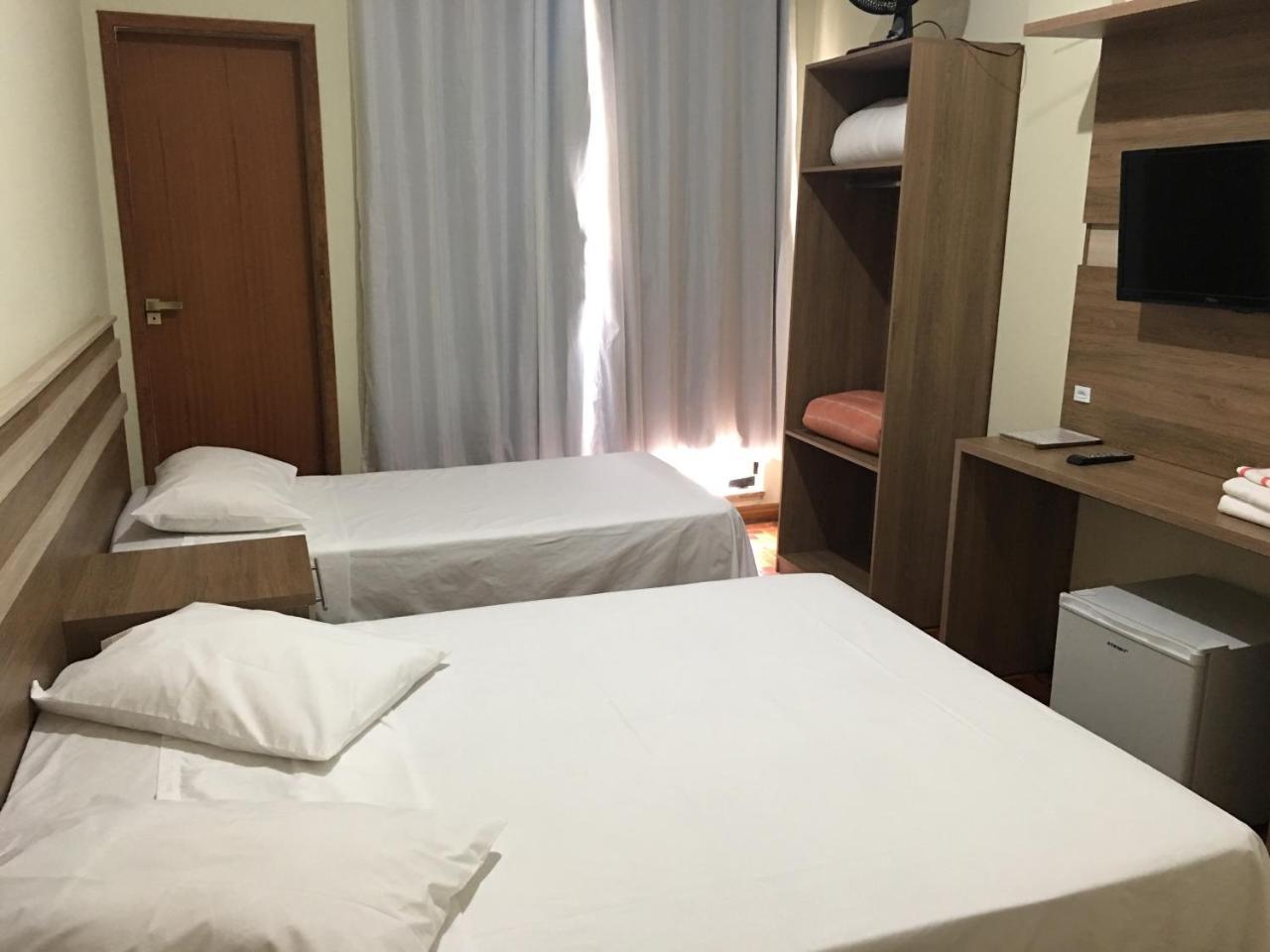 Quarto Duplo com Banheiro Privativo