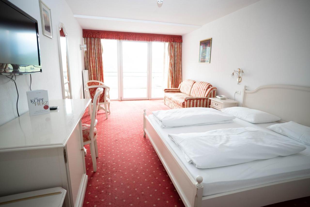 Standard Double or Twin Room,728663380:JPEG