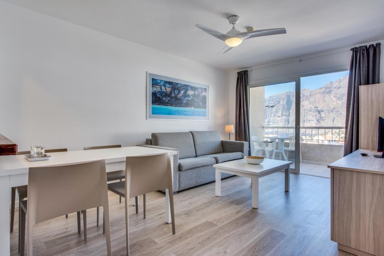 One-Bedroom Apartment Sea View,735943366:JPEG