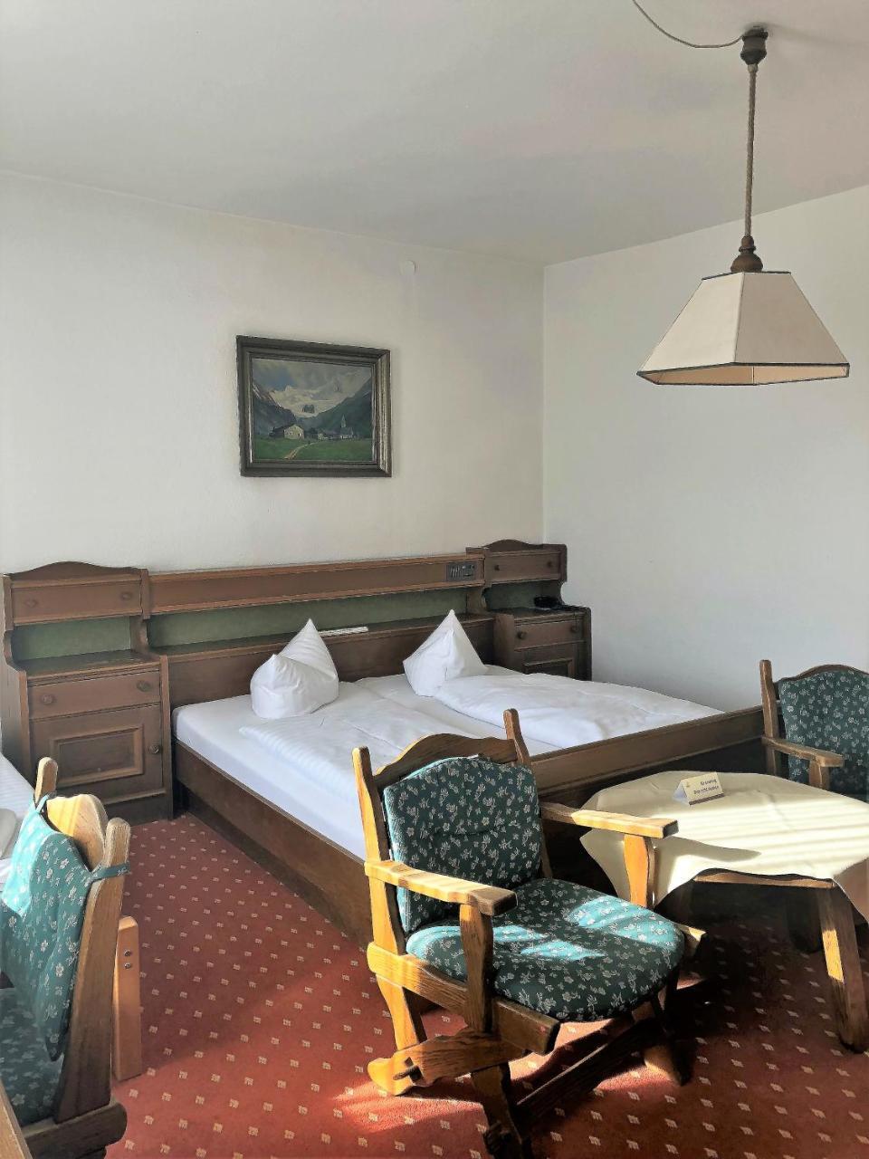 Grand Standard Room