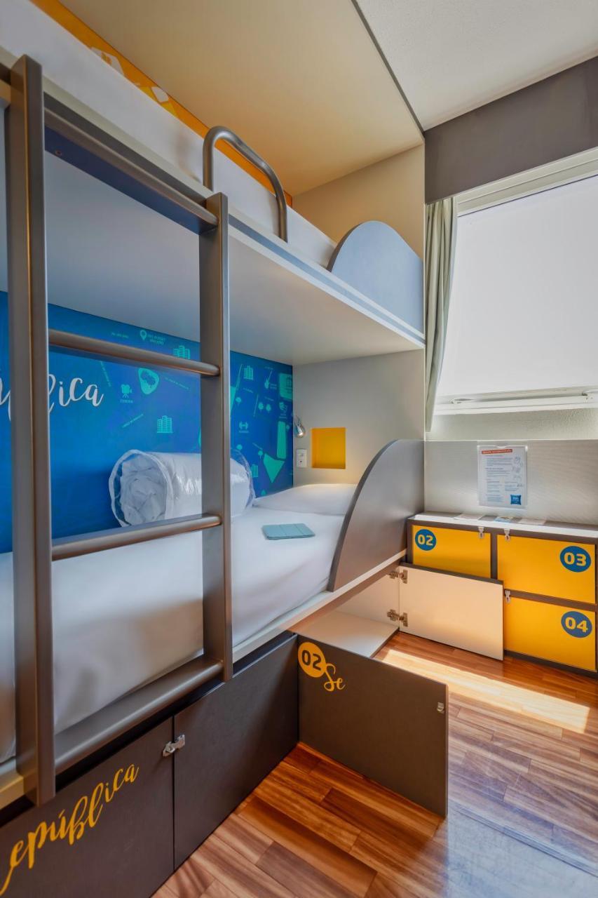 Family Room Two Bunk Beds,738880117:JPEG