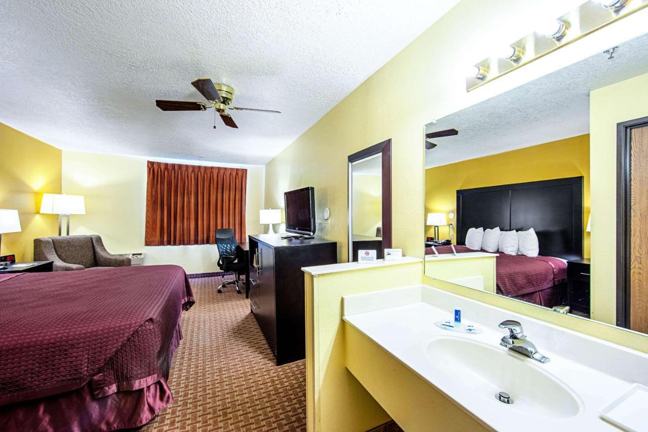 King Room - Non-Smoking