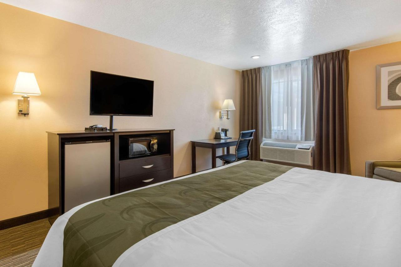 King Room - Non-Smoking