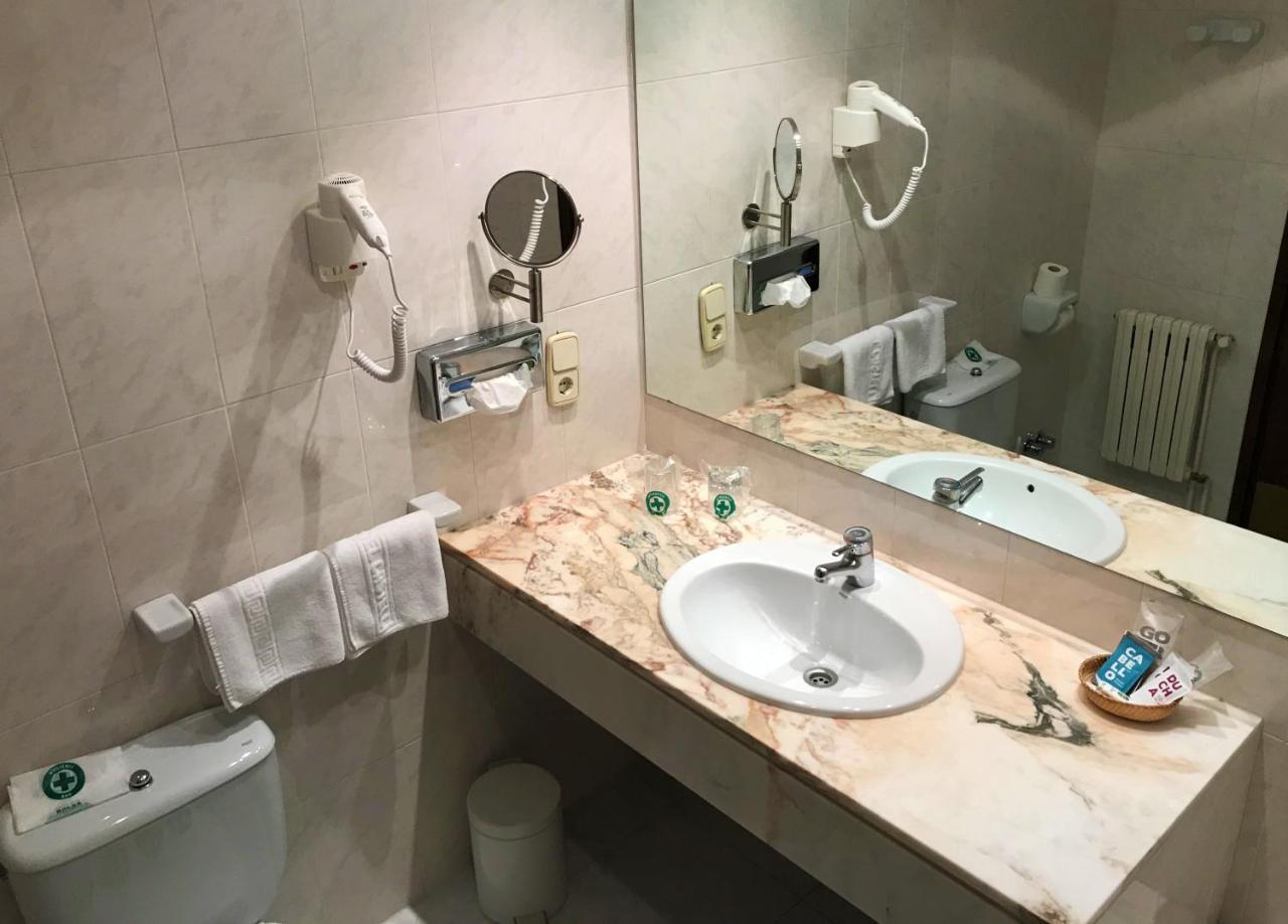 Large Single Room