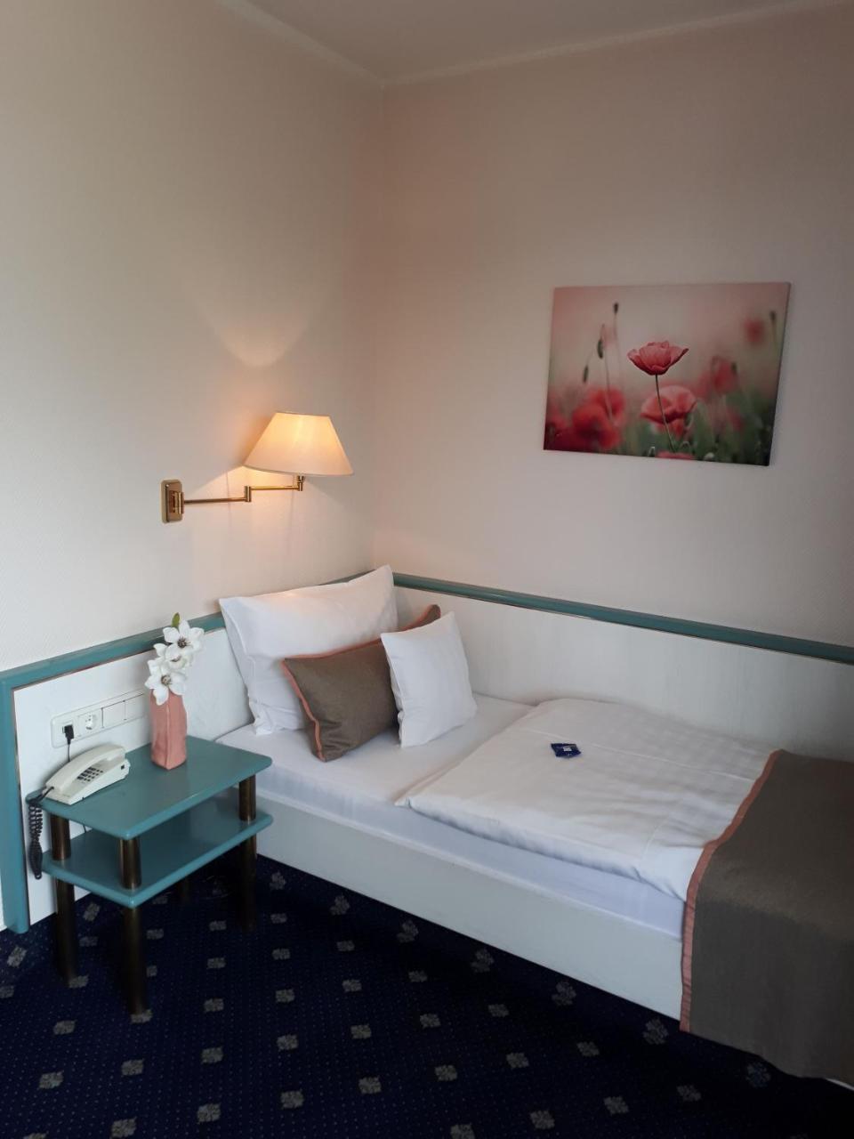 Single Room with Garden View