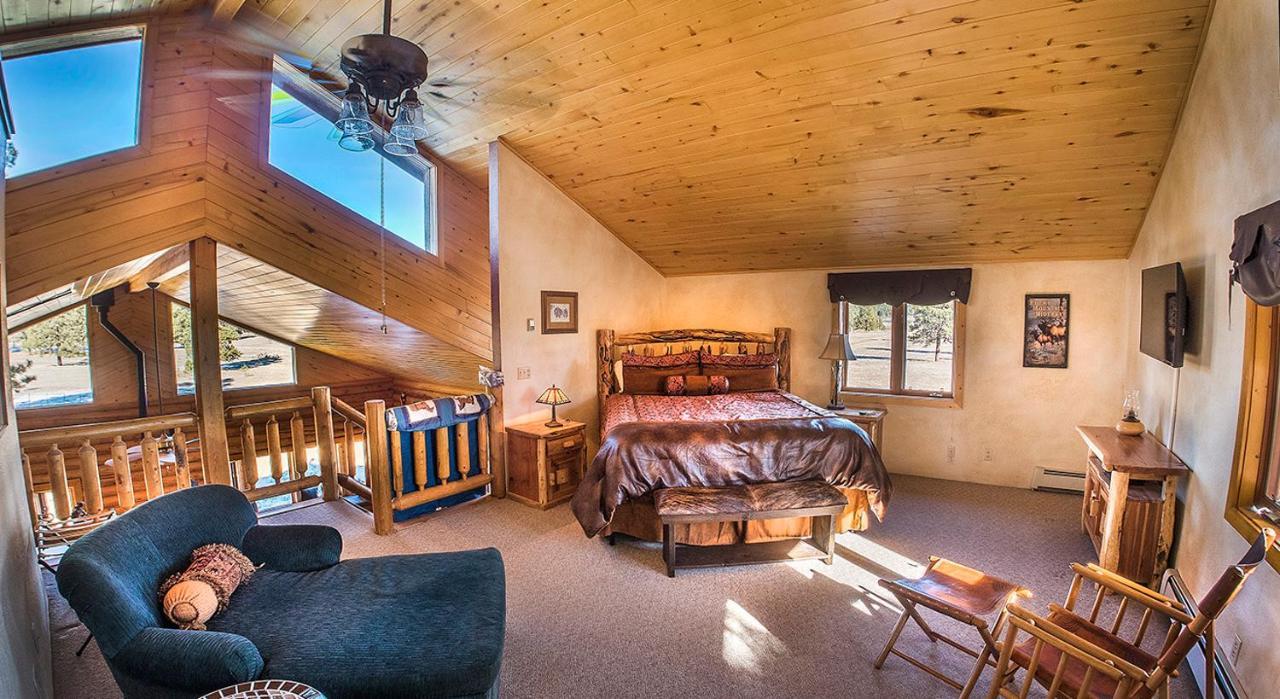Deluxe King Suite - Loft
