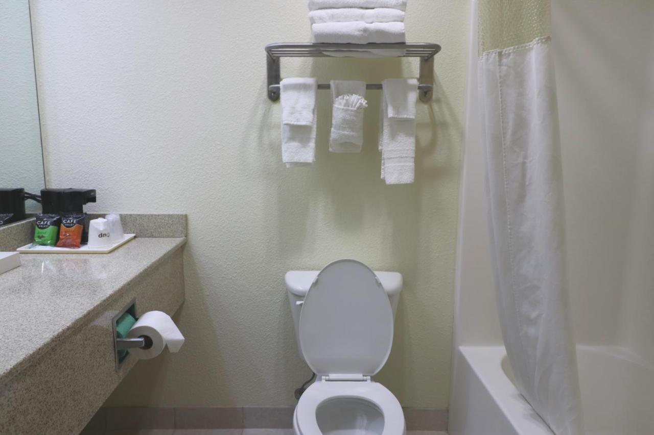 Double Room with Two Double Beds - Non-Smoking