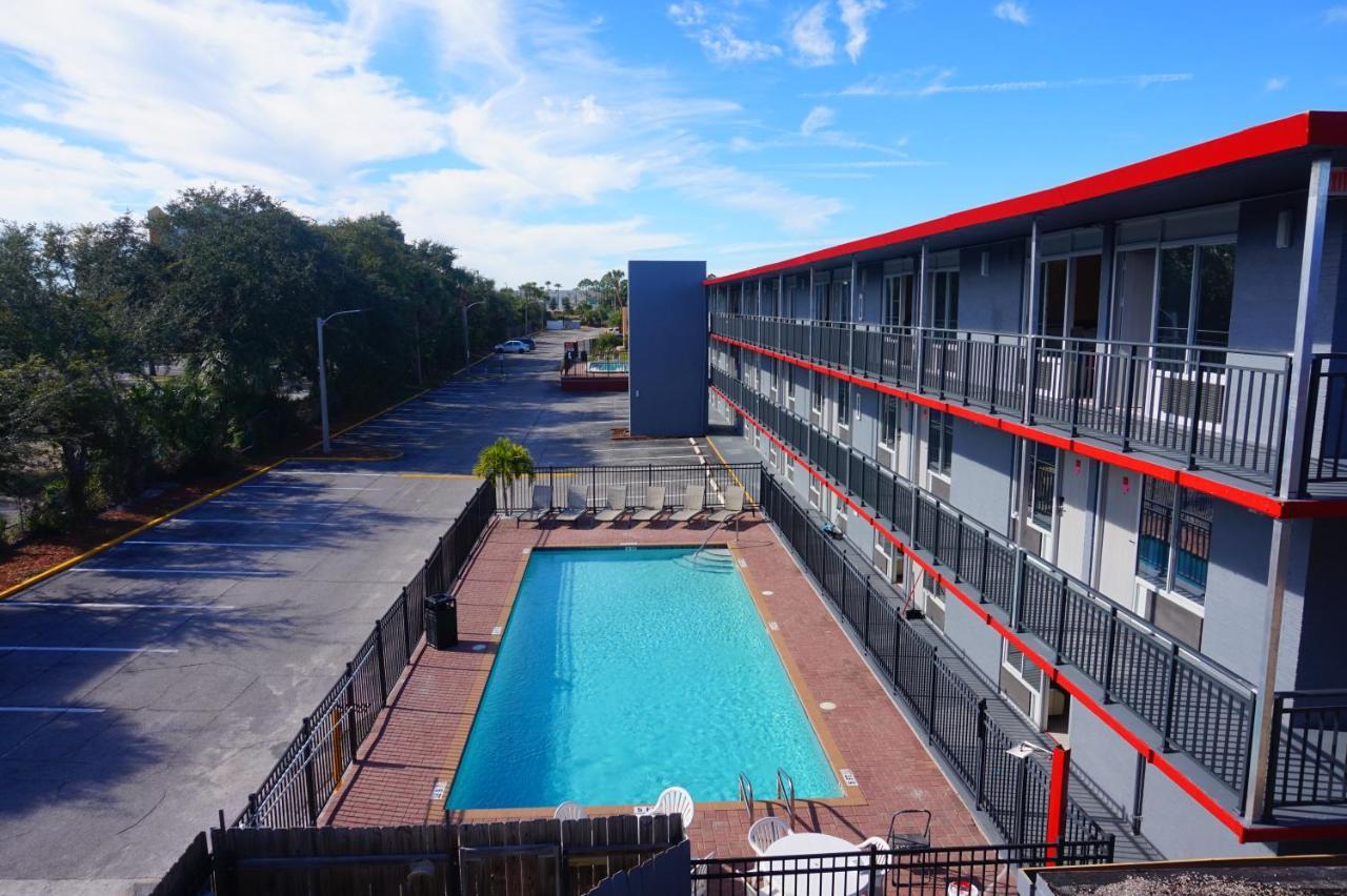 Double Room Two Double Beds Pool View Non-Smoking,1137879826:JPEG