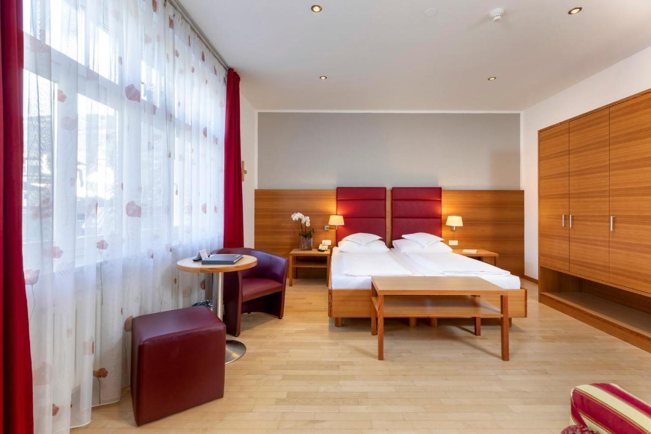 Large Double Room without Balcony