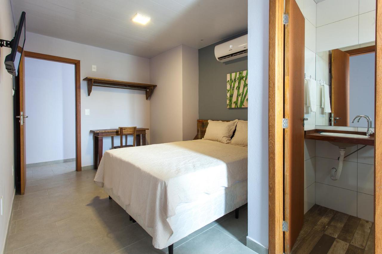 Deluxe Queen Suite