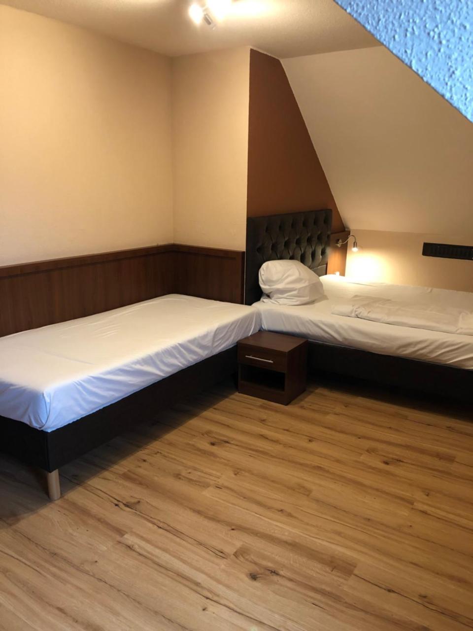 Triple Room Toilet