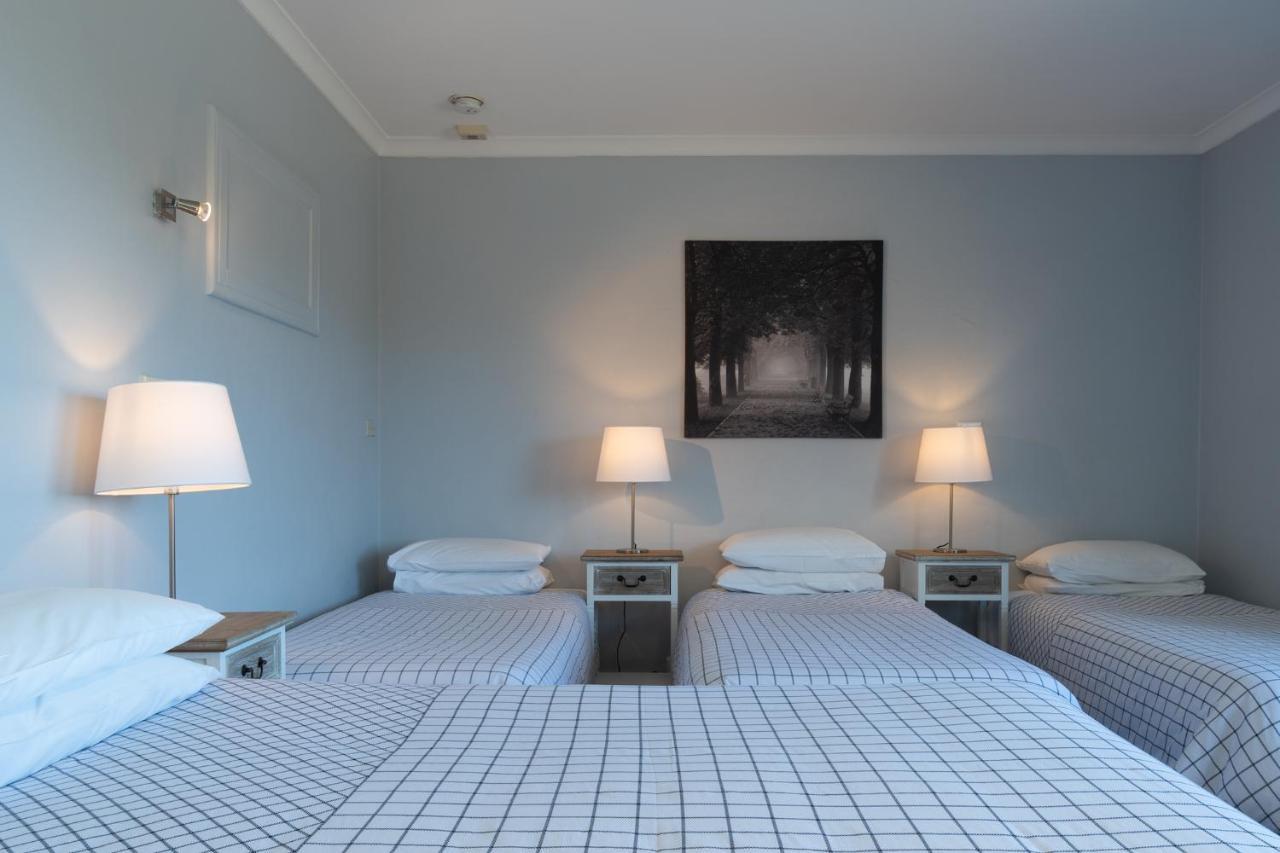 Large Family Room Ensuite,757803733:JPEG
