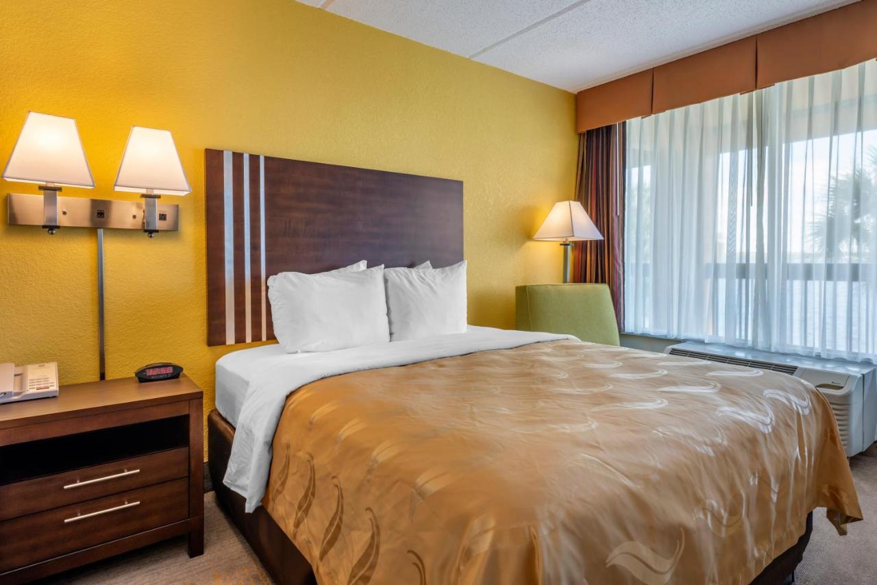 Double Room with Two Double Beds - Non-Smoking