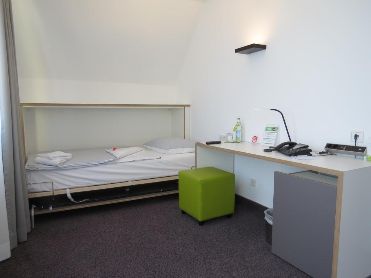 Budget Triple Room