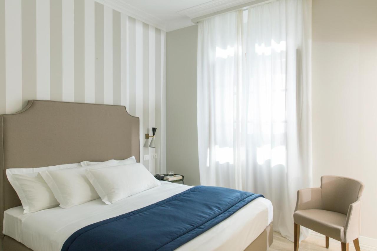 Superior Single Room,768284101:JPEG
