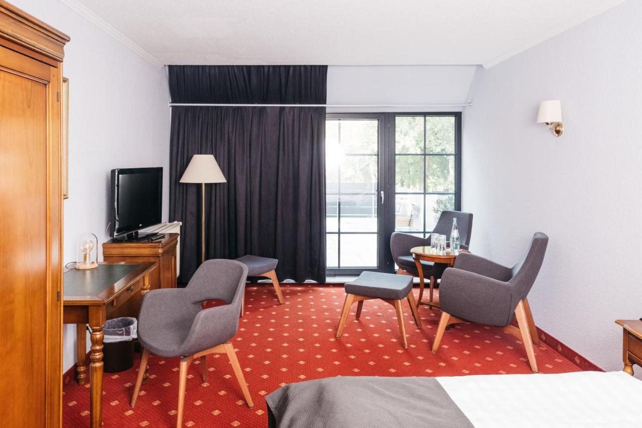 Single Room large