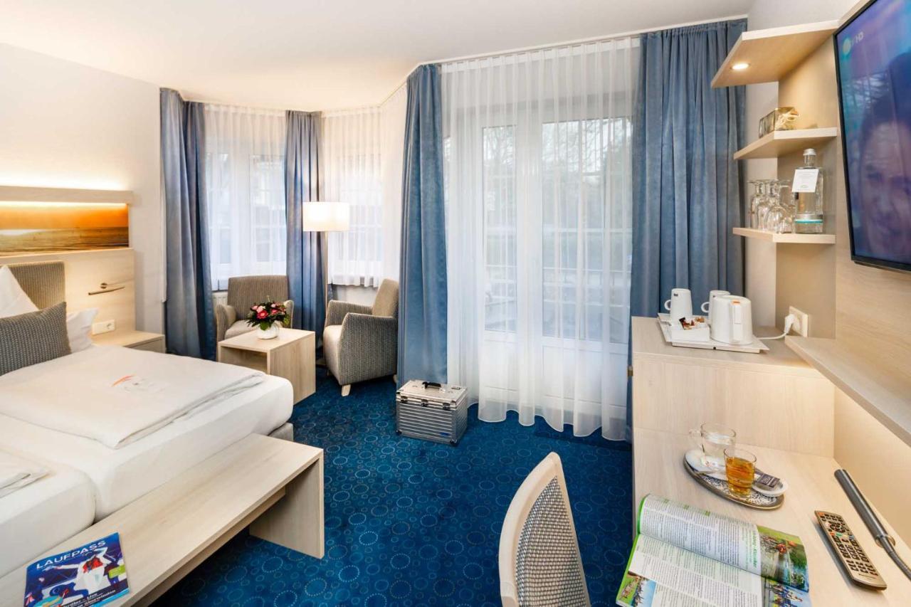 Room Balcony or Terrace