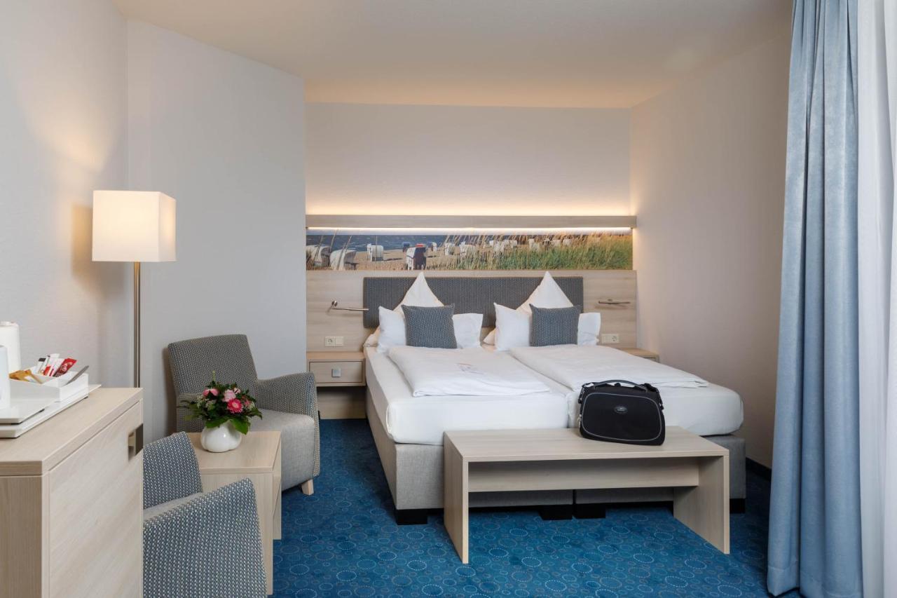 Room Balcony or Terrace