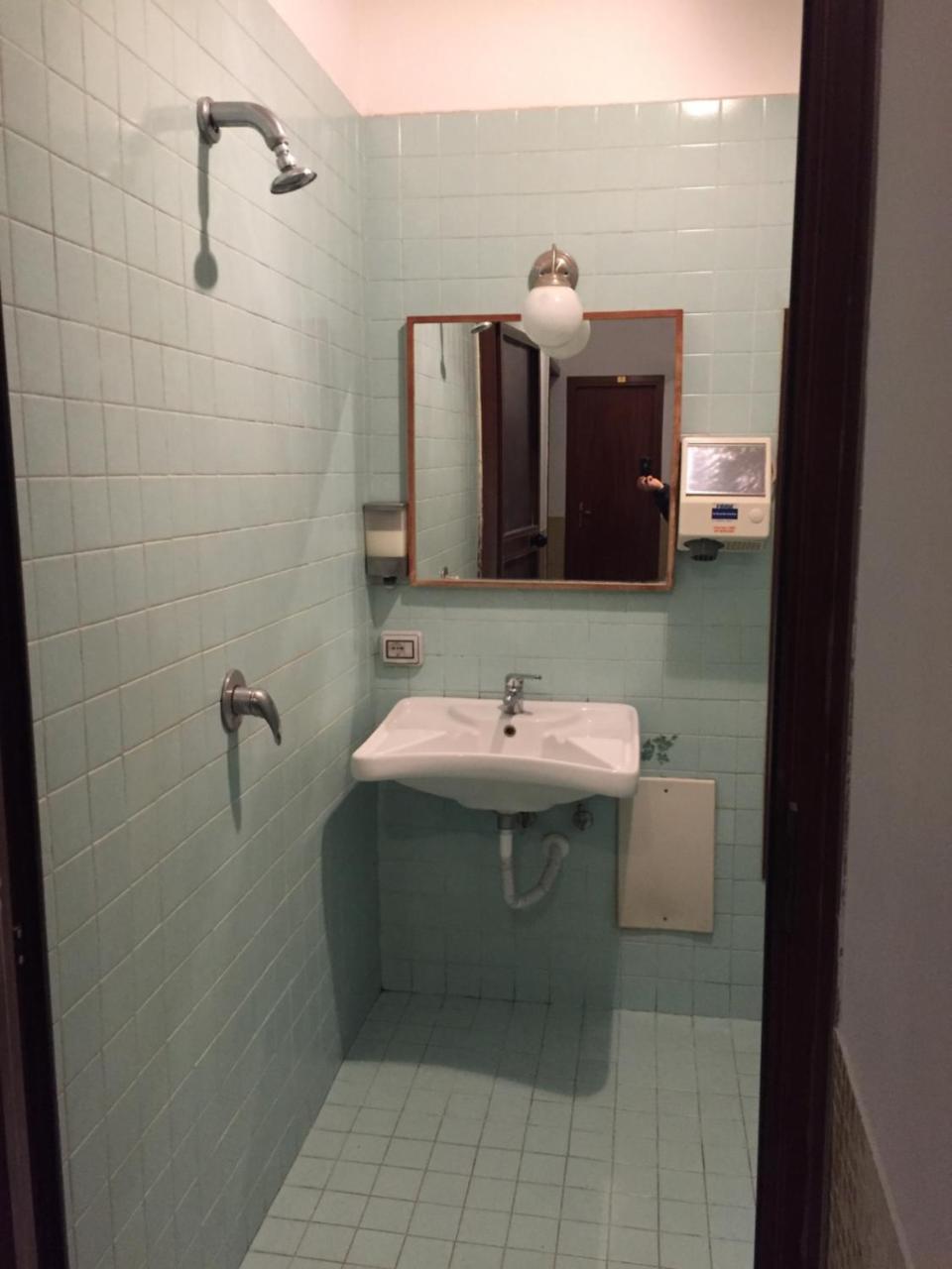 Single Room with Shared Bathroom