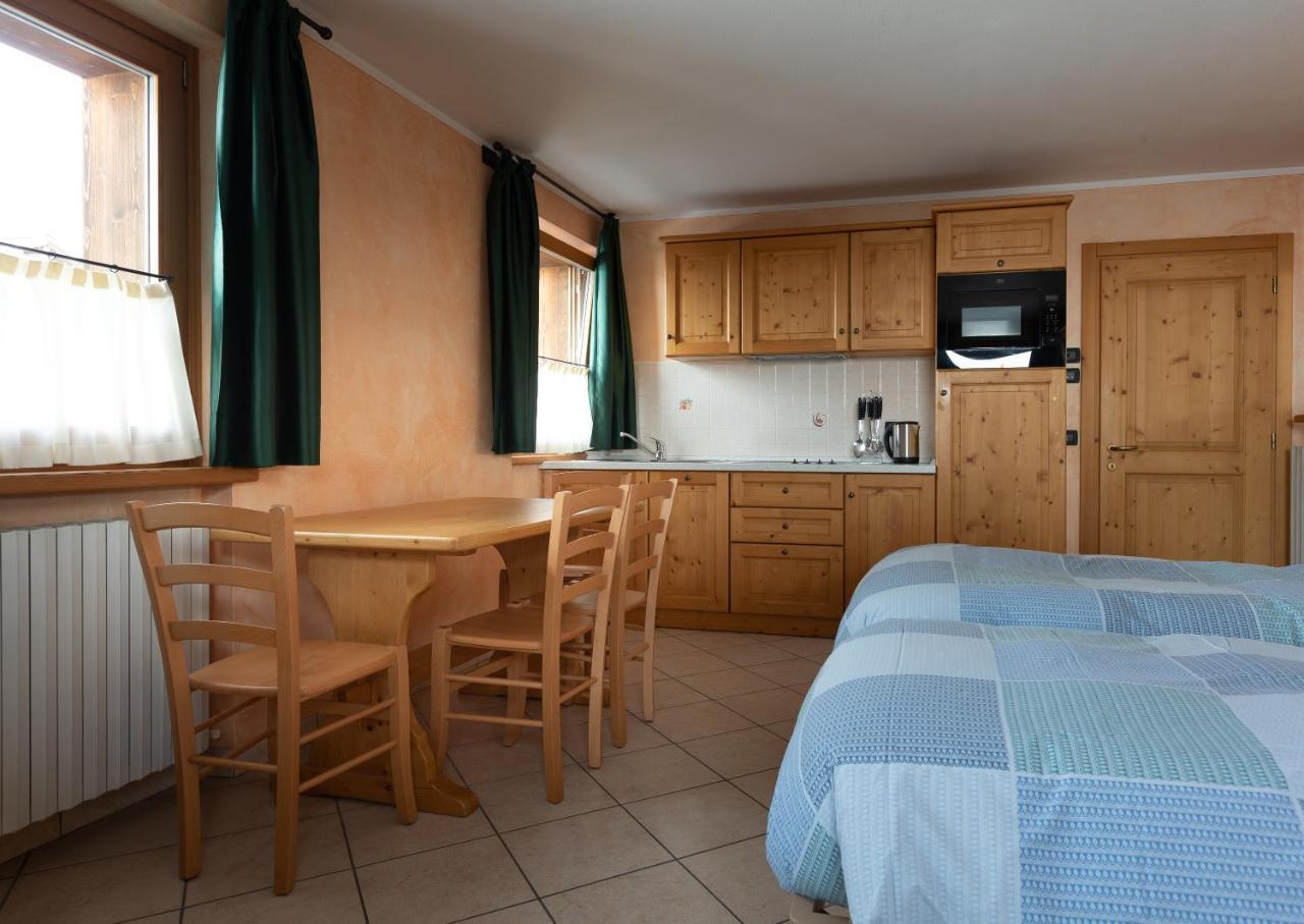 Studio Apartment,775214674:JPEG