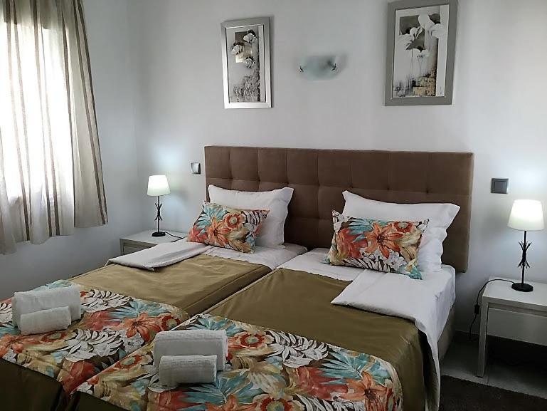 One-Bedroom Deluxe Apartment