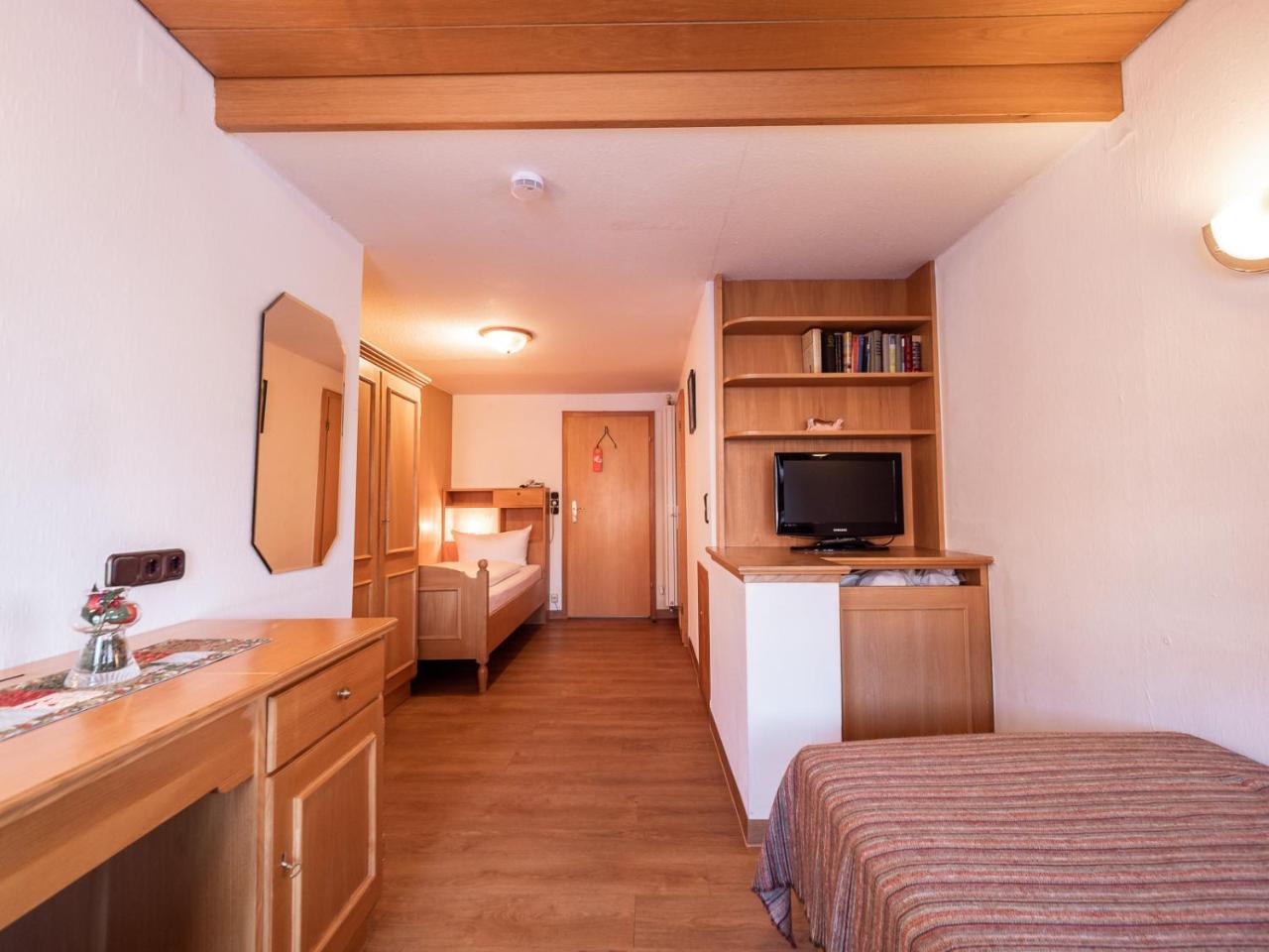 Economy Twin Room
