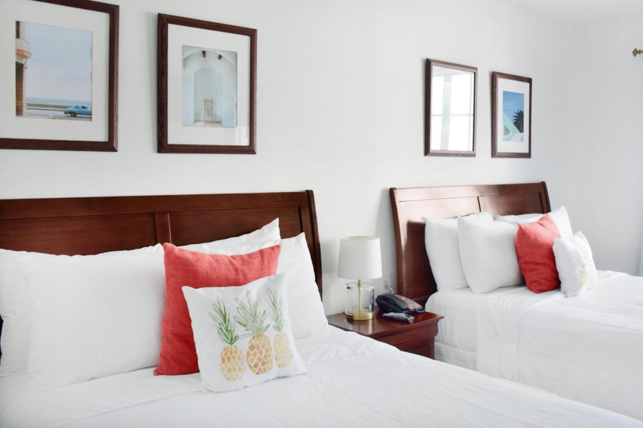 Deluxe Double Room with Two Queen Beds