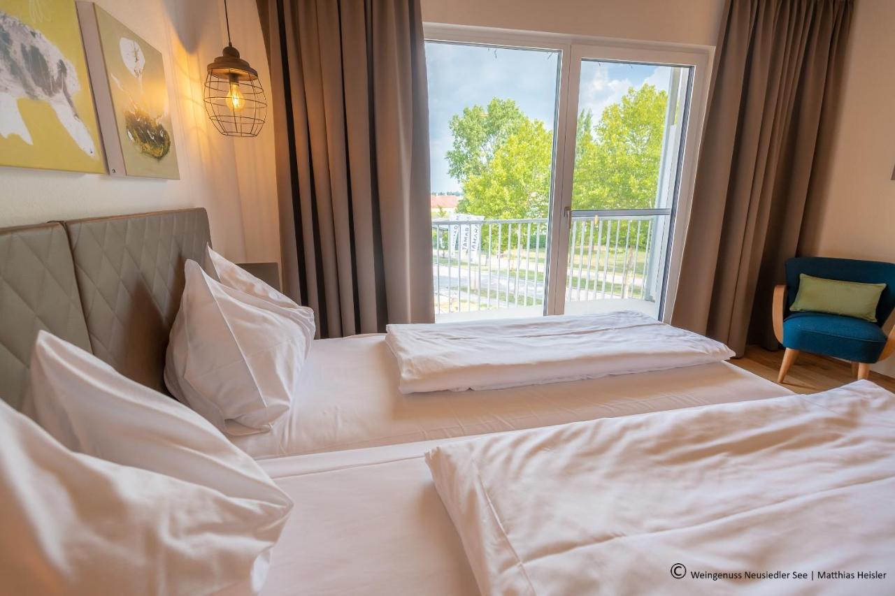Double Room Balcony Lakeside