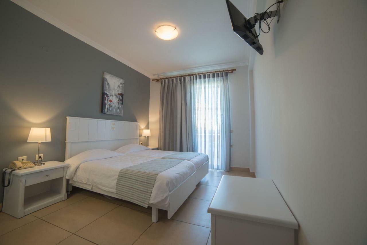 Standard Twin Room with Garden View