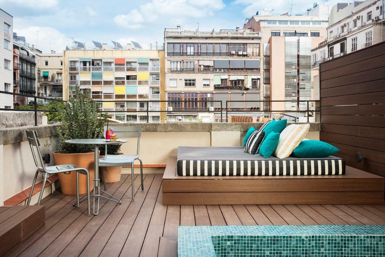 Superior Double Room Exterior Bathtub