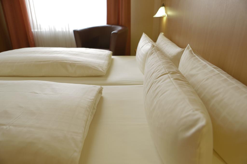 Double or Twin Room Air Conditioning