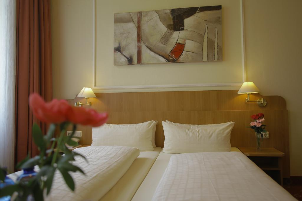 Double or Twin Room Air Conditioning
