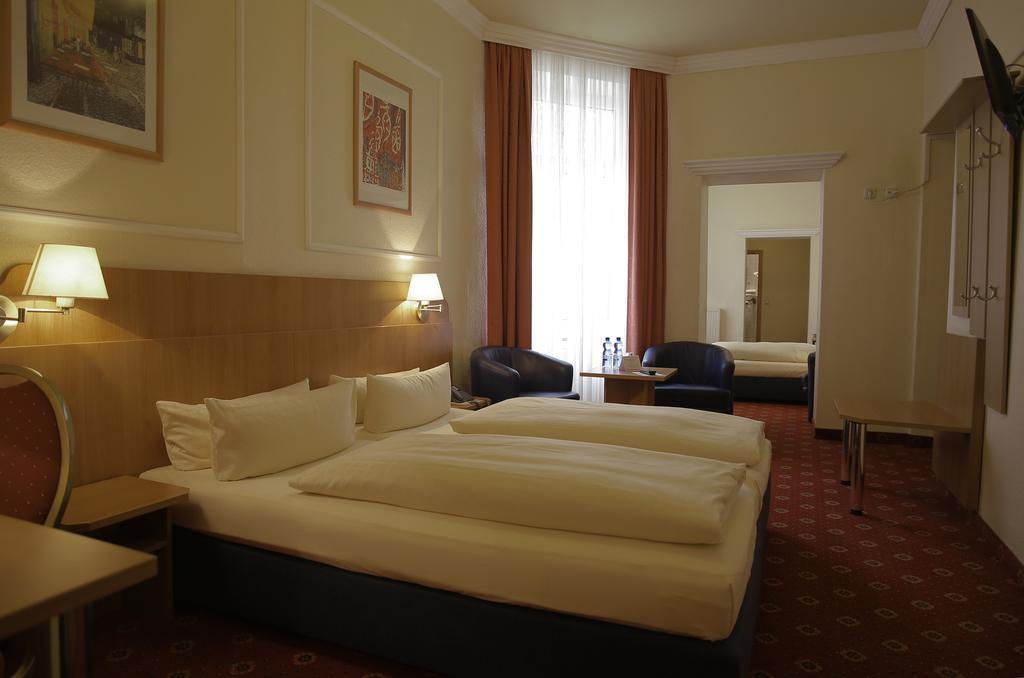 Triple Room without Air Conditioning