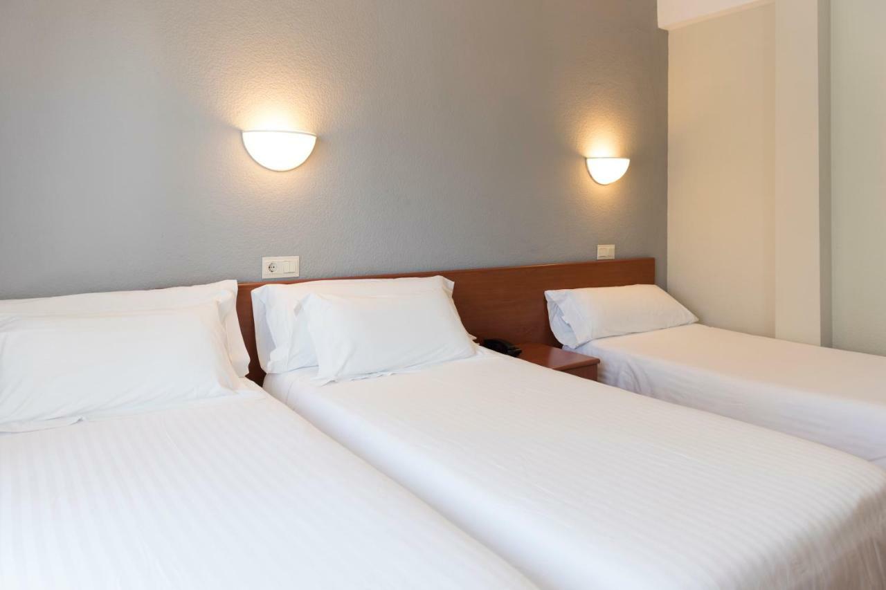 Twin Room with Extra Bed