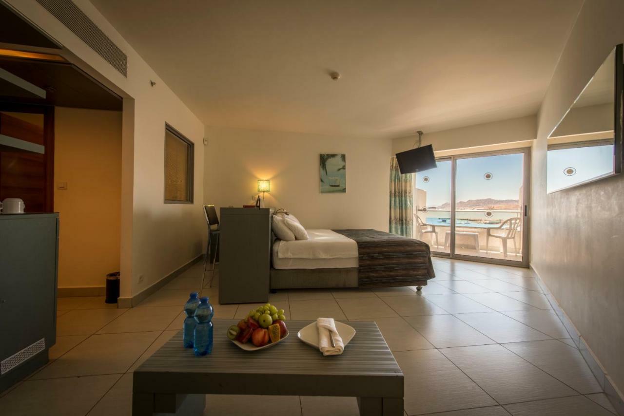 Family Room with Sea View (2 Adults + 2 Children)